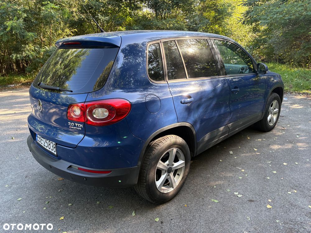 Volkswagen Tiguan - 5