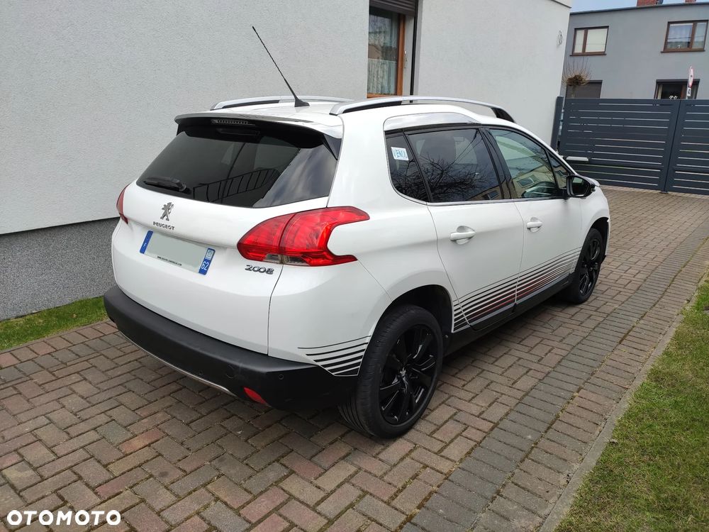 Peugeot 2008 1.6 BlueHDi Allure - 4