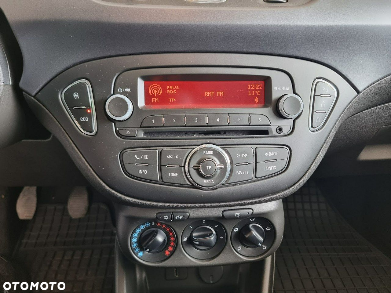 Opel Corsa - 25