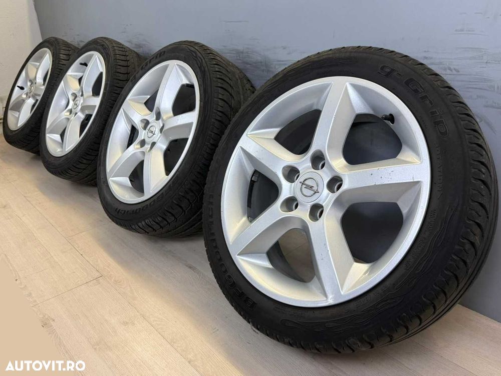 Opel Astra 1.9 CDTI DPF Edition Plus - 25