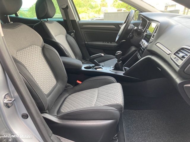Renault Mégane 1.5 Blue dCi Limited - 35