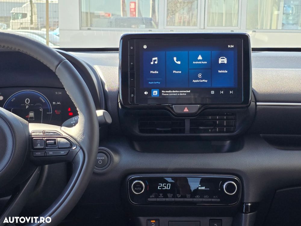 Toyota Yaris 1.5 VVT-i HSD Dynamic - 18