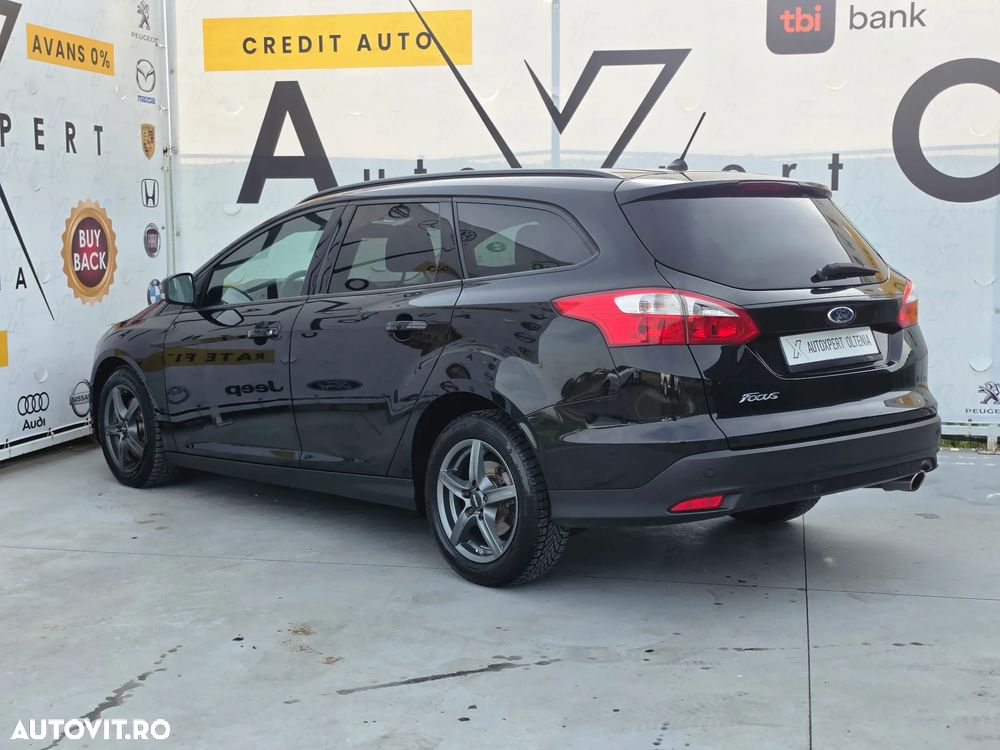 Ford Focus 2.0 TDCI DPF Powershift Titanium - 4