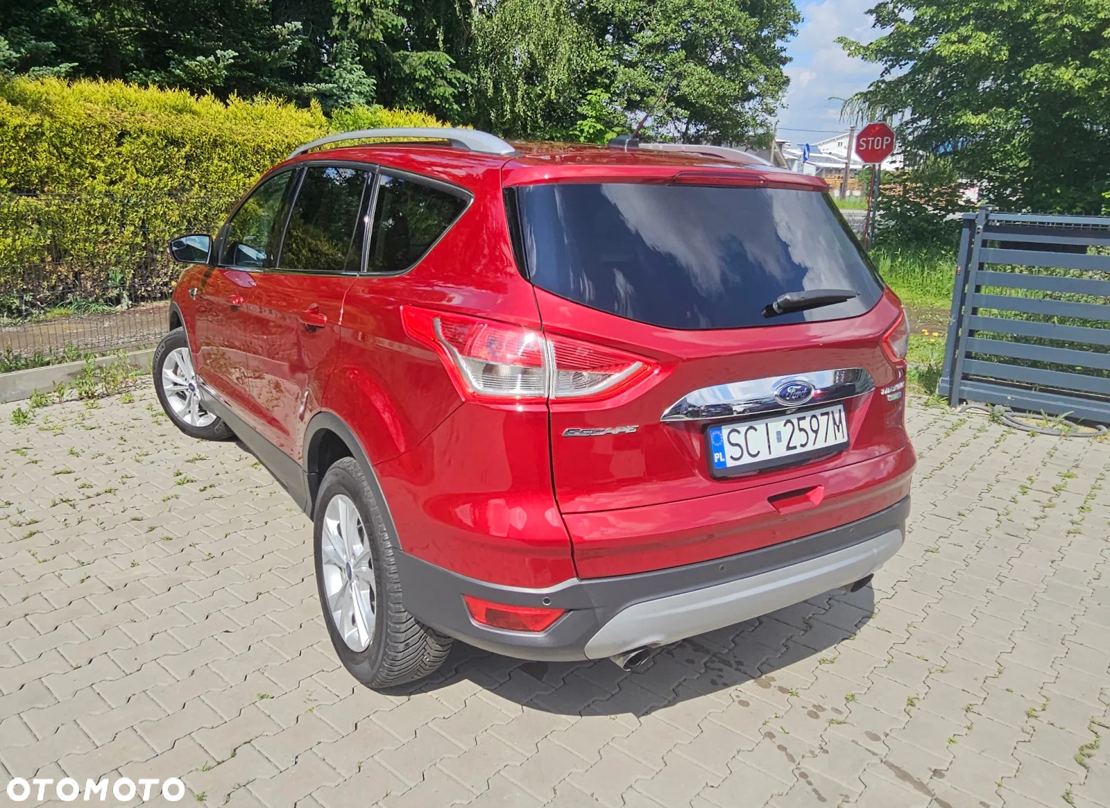 Ford Escape 2.0 EcoBoost AWD Titanium - 12