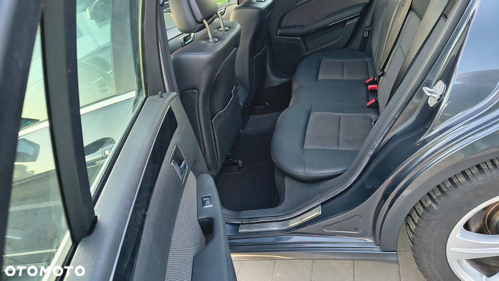 Mercedes-Benz Klasa E 250 CDI DPF BlueEFFICIENCY Automatik Avantgarde - 20