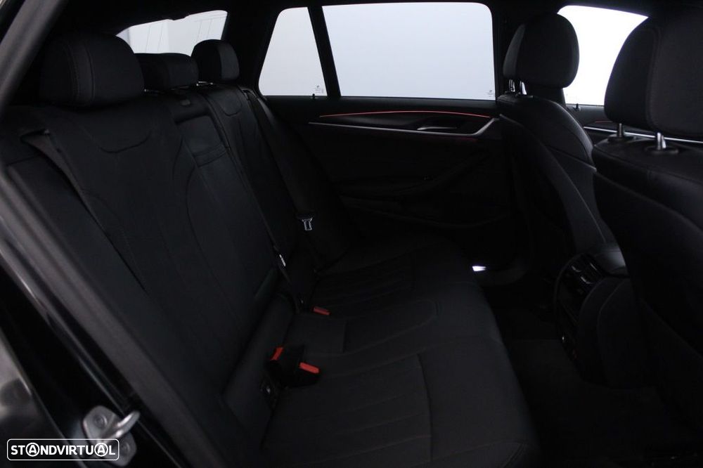 BMW 520 d Pack Desportivo M Auto - 15