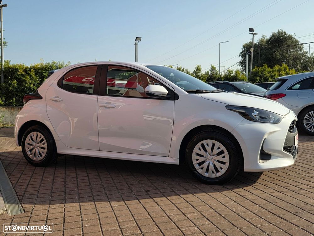 Toyota Yaris - 4