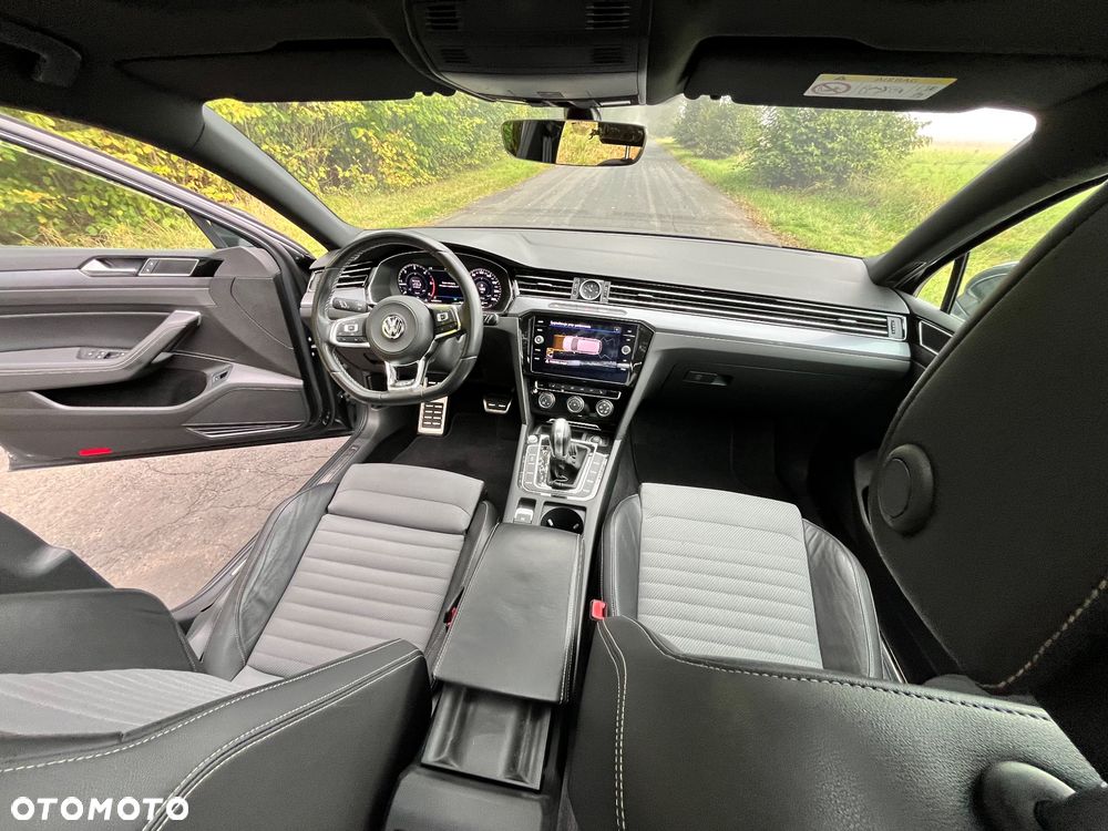 Volkswagen Passat - 10