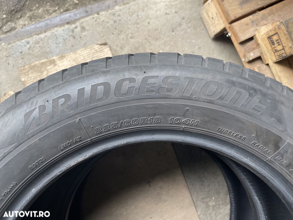 225/60R18 Bridgestone Blizzak - 4