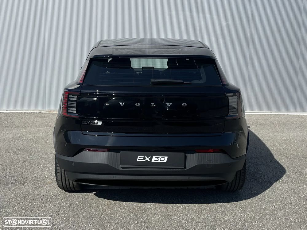 Volvo EX30 69 kWh Single Motor Extended Range Plus - 11