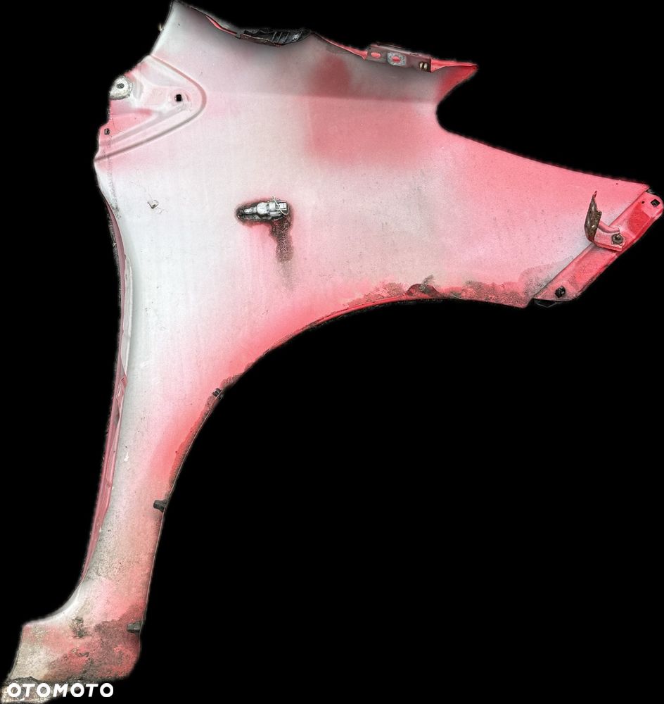 BŁOTNIK lewy Przód Przedni 3P0 Toyota Yaris 2 II - 3