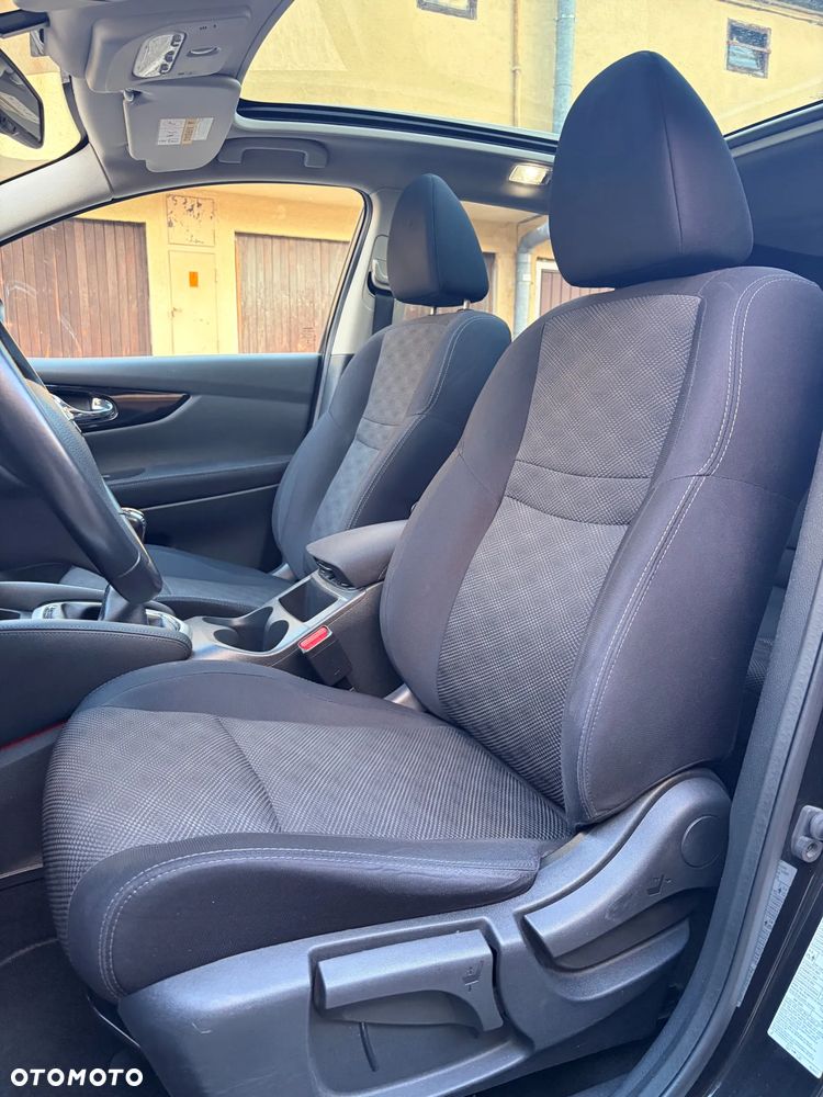 Nissan Qashqai 1.6 DIG-T N-Connecta - 7