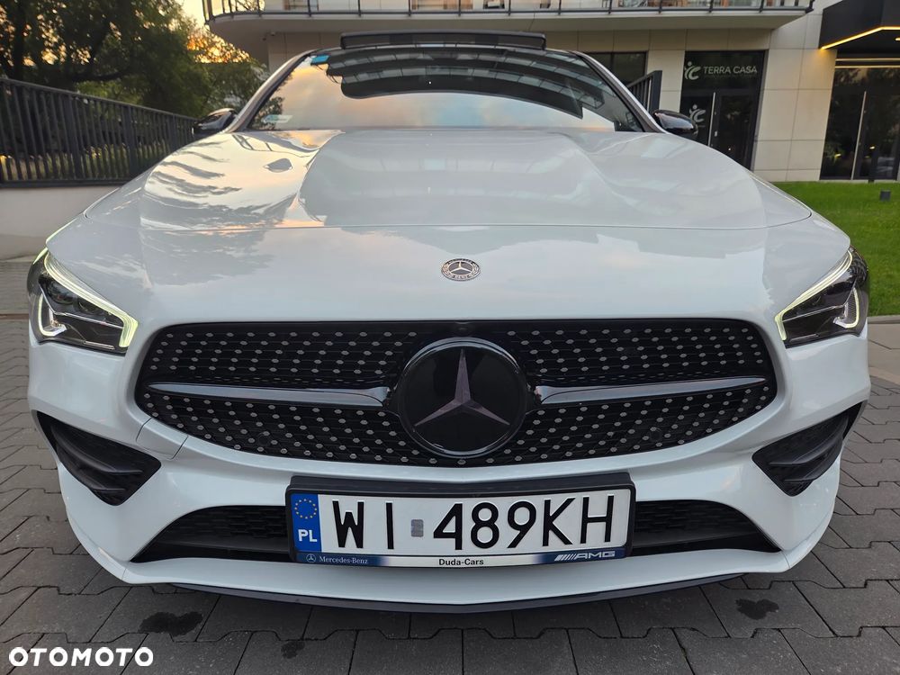 Mercedes-Benz CLA 220 4-Matic AMG Line 7G-DCT - 14