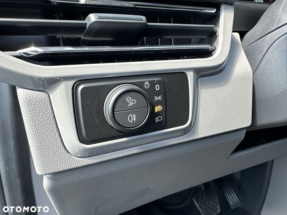 Volkswagen Transporter - 24