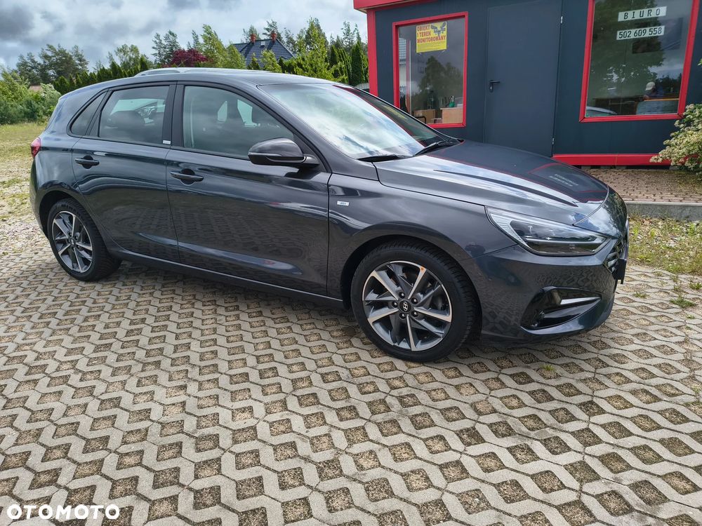 Hyundai i30 1.5 T-GDI 48V-Hybrid DCT EDITION 30 - 32