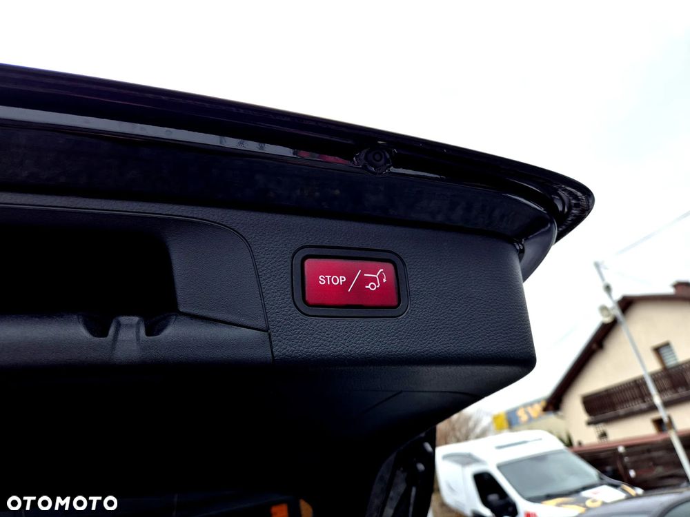 Mercedes-Benz GLC - 27