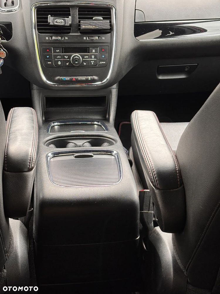 Dodge Grand Caravan 3.6 R/T - 16