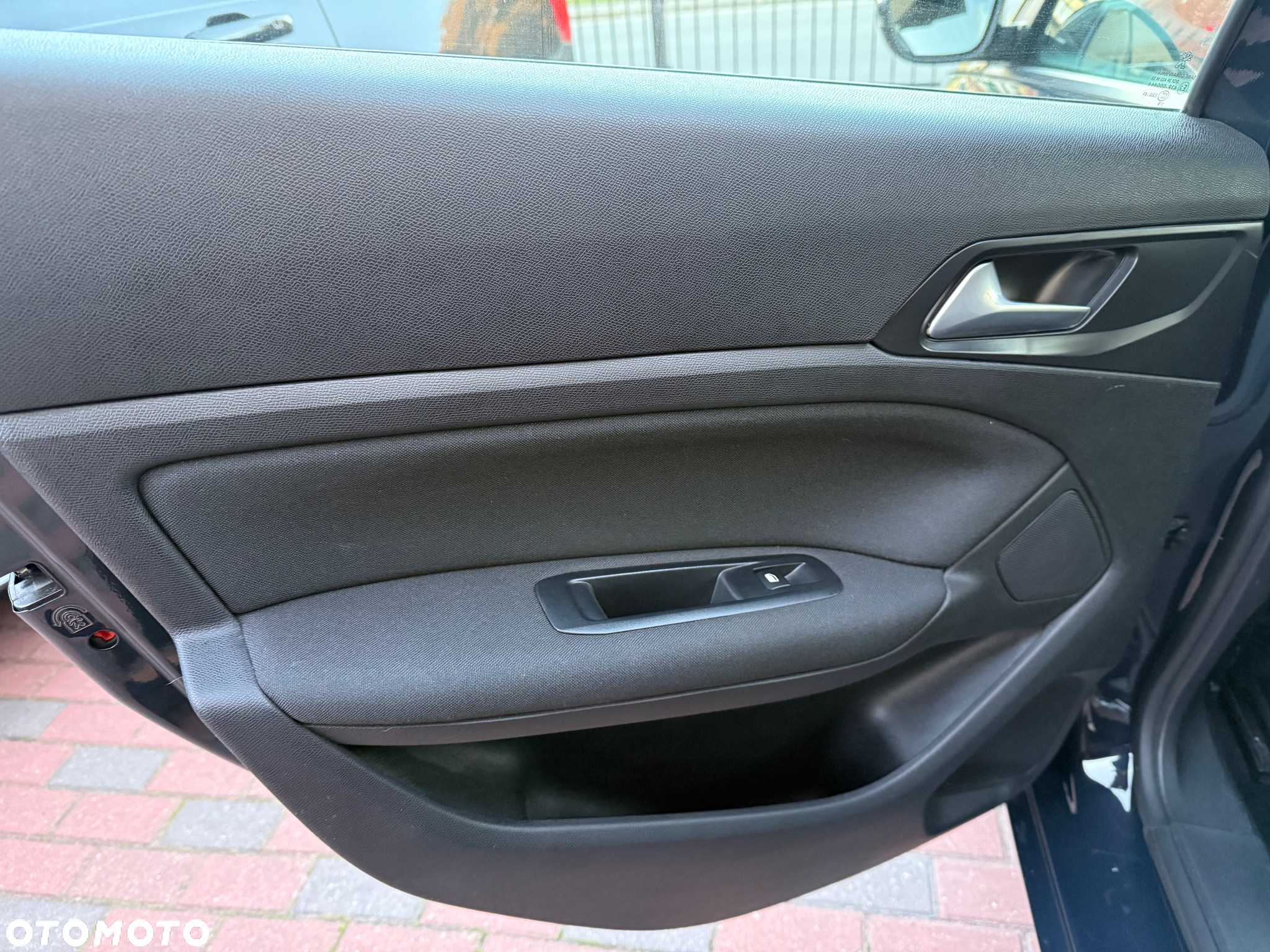 Peugeot 308 1.6 BlueHDi Active S&S - 23