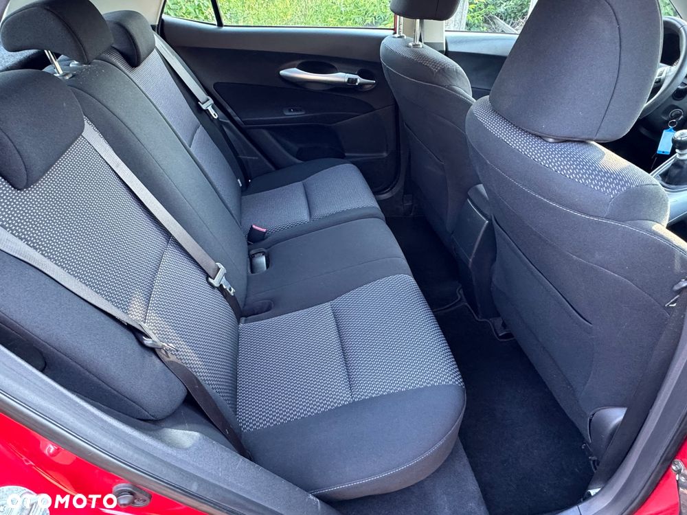 Toyota Auris 1.6 Valvematic Edition - 13