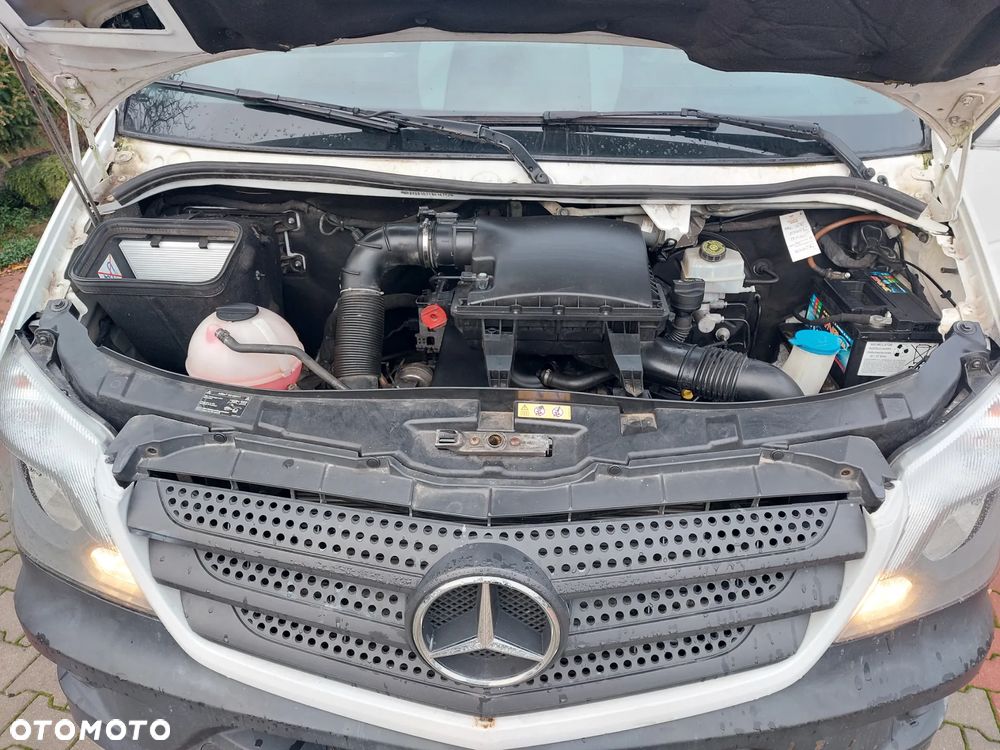 Mercedes-Benz Sprinter - 9