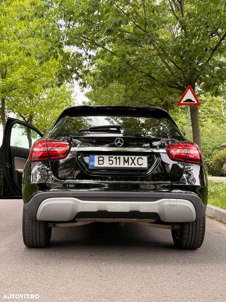 Mercedes-Benz GLA 220 4MATIC - 12