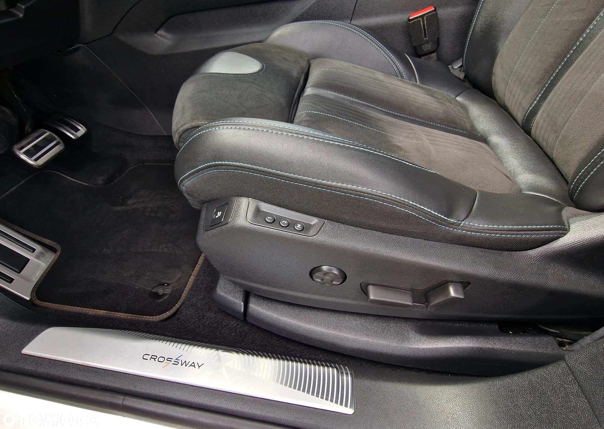 Peugeot 3008 2.0 BlueHDi Crossway S&S EAT8 - 24
