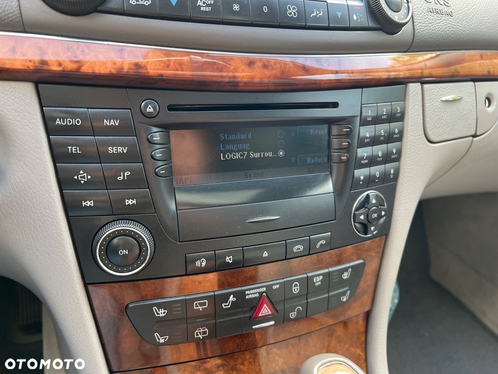Mercedes-Benz Klasa E 320 CDI T Elegance - 17