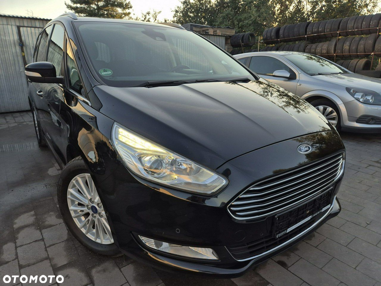 Ford Galaxy - 2