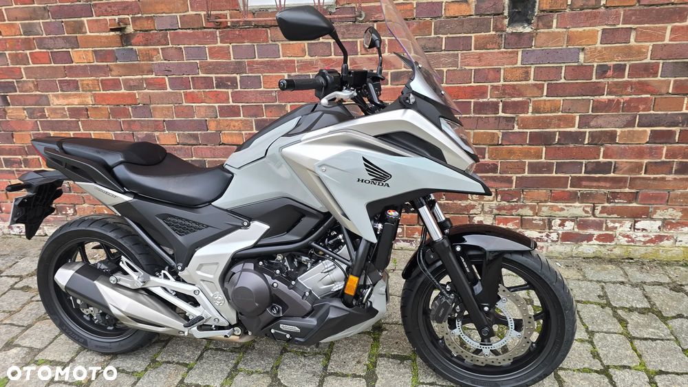 Honda NC - 27