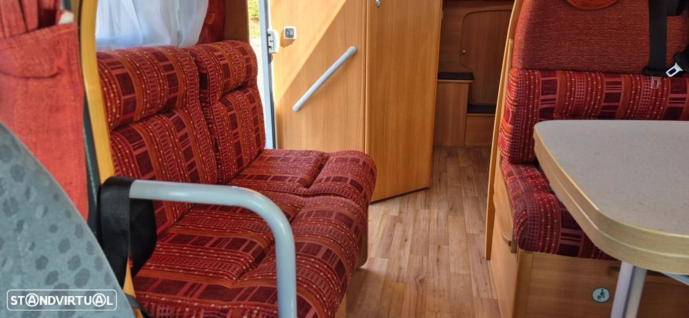 Chausson Trigano FORD TRANSIT 2.4 TDCI - 6 DORMIDAS - 5 LUGARES - 40