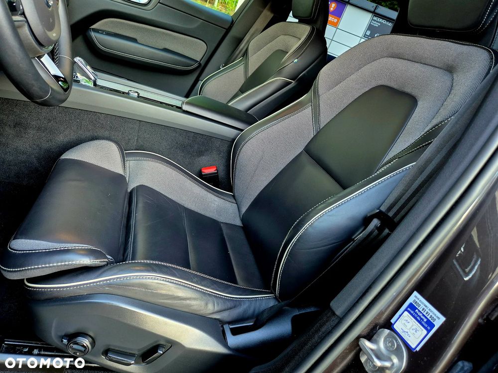Volvo XC 60 B4 D Ultimate Dark - 20