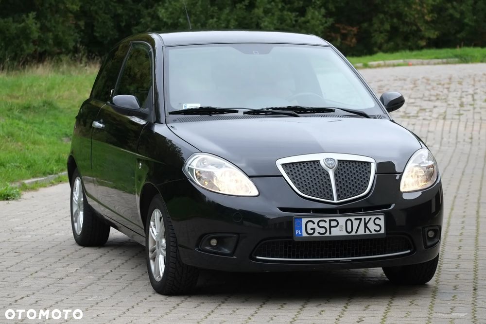 Lancia Ypsilon 1.4 8V Oro (4 os.) - 13