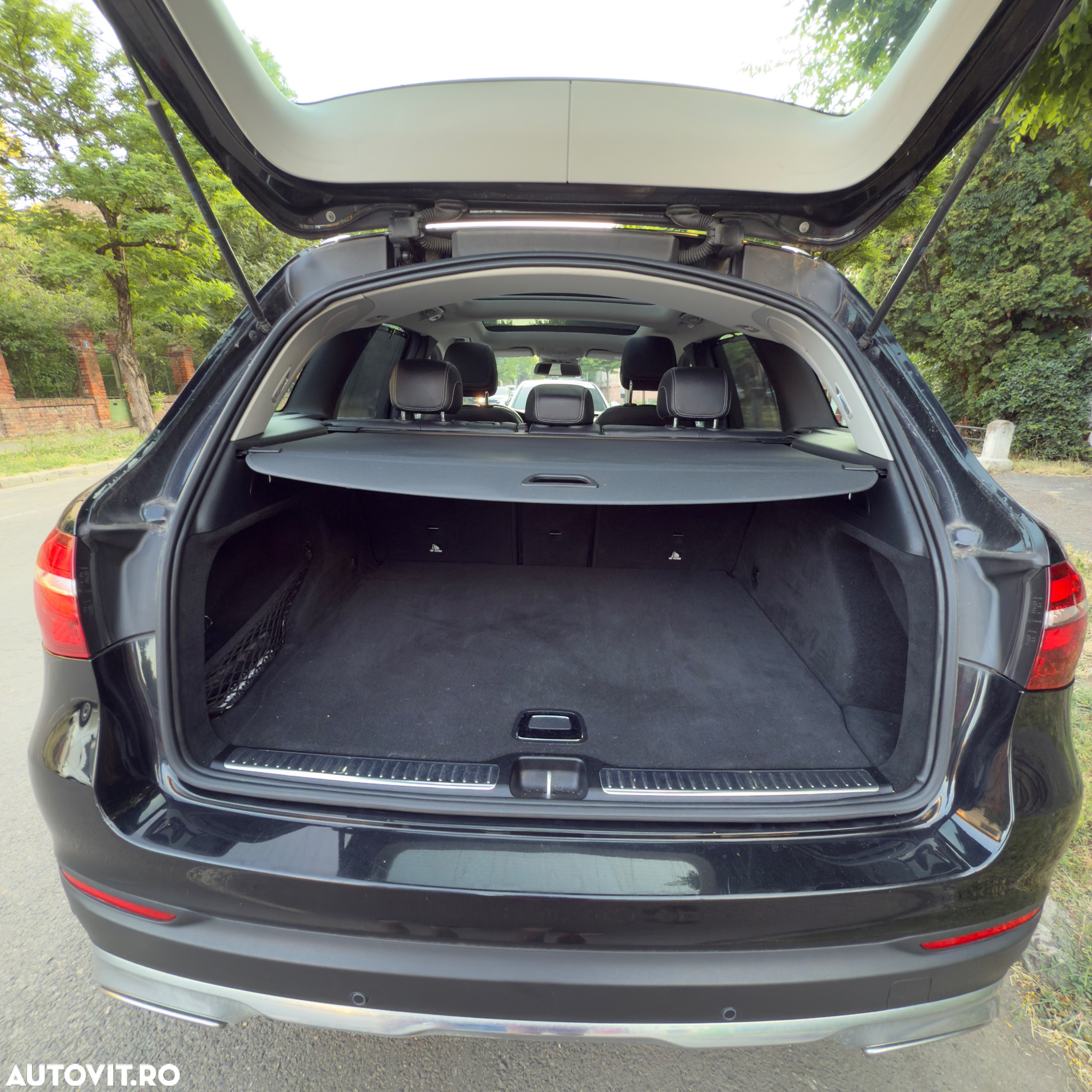 Mercedes-Benz GLC 250 4MATIC - 16