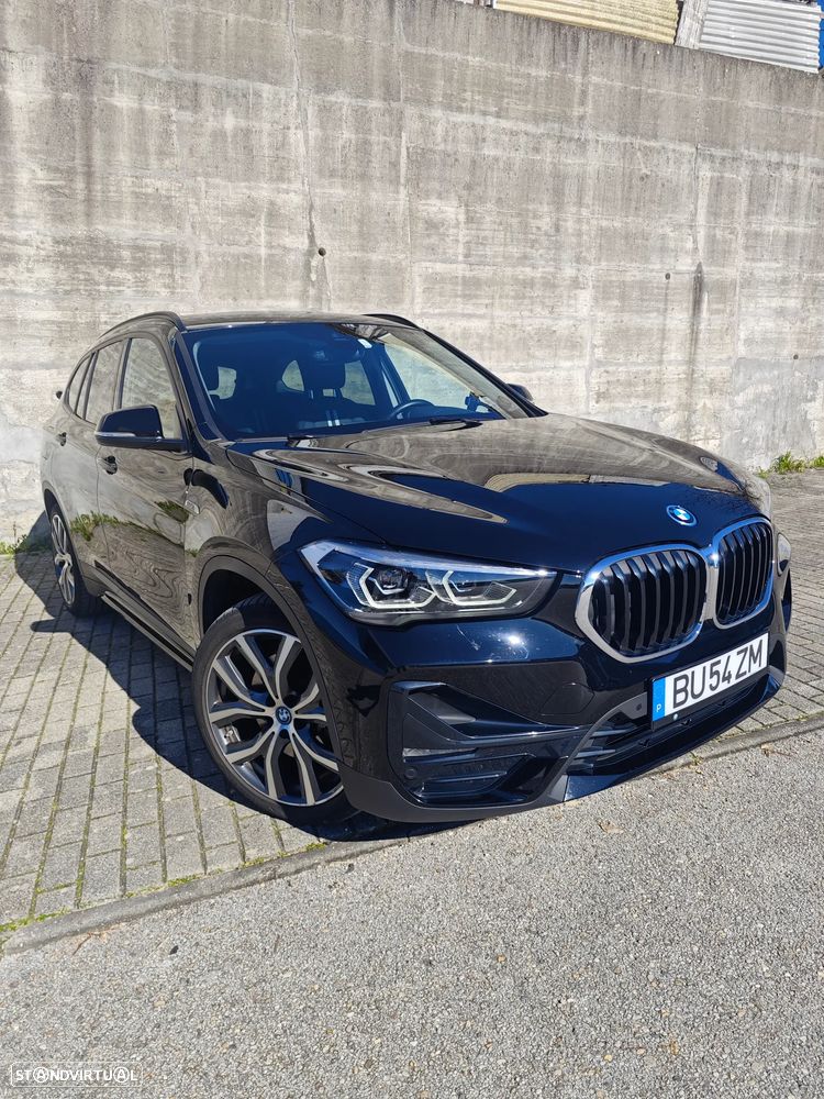 BMW X1 xDrive25e Sport Line - 1
