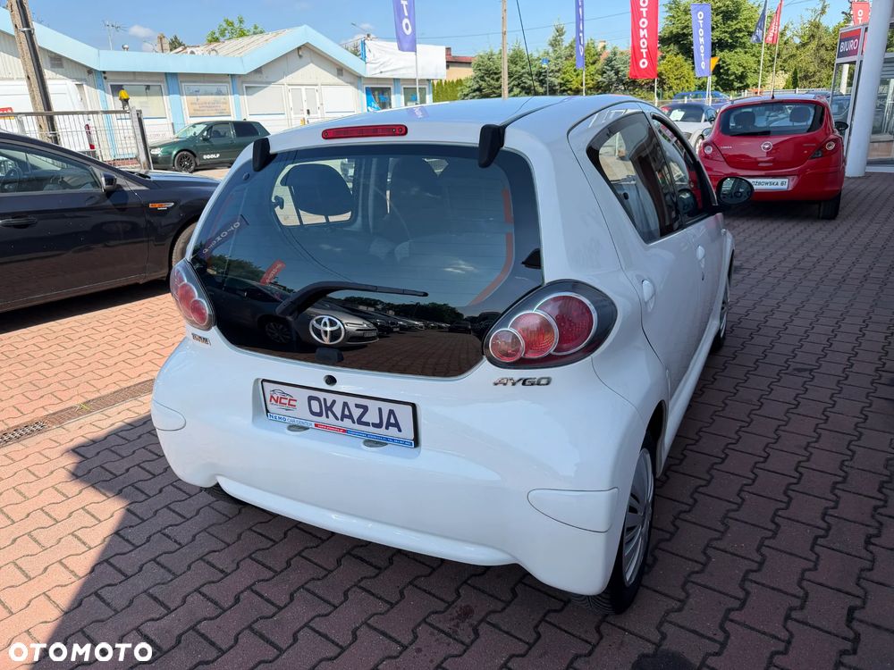 Toyota Aygo 1.0 VVT-i Sol EU5 - 9
