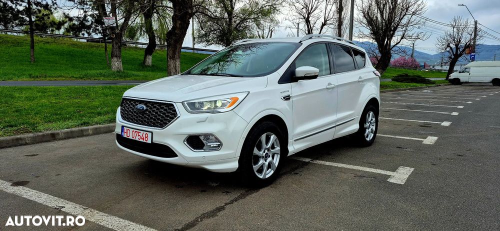 Ford Kuga - 33