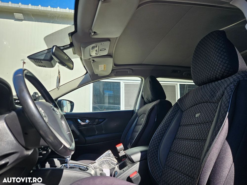 Nissan Qashqai 1.6 DCI Xtronic TEKNA+ - 28