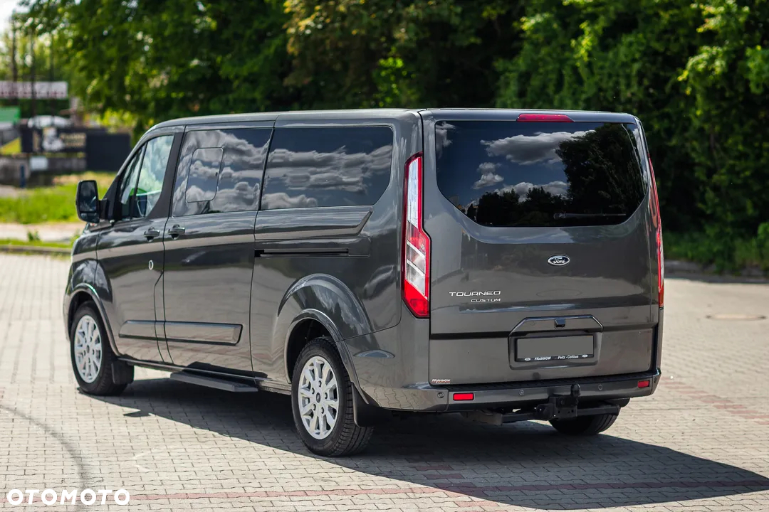 Ford Tourneo Custom 320 L2H1 VA Autm Titanium - 13