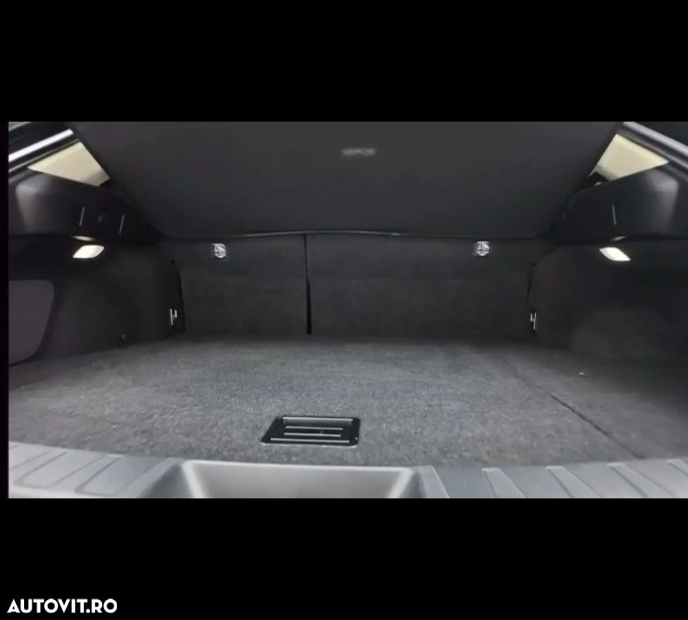 Lexus UX 250h 2.0L HEV 20H- (178 HP) 4X4 CVT Luxury - 12