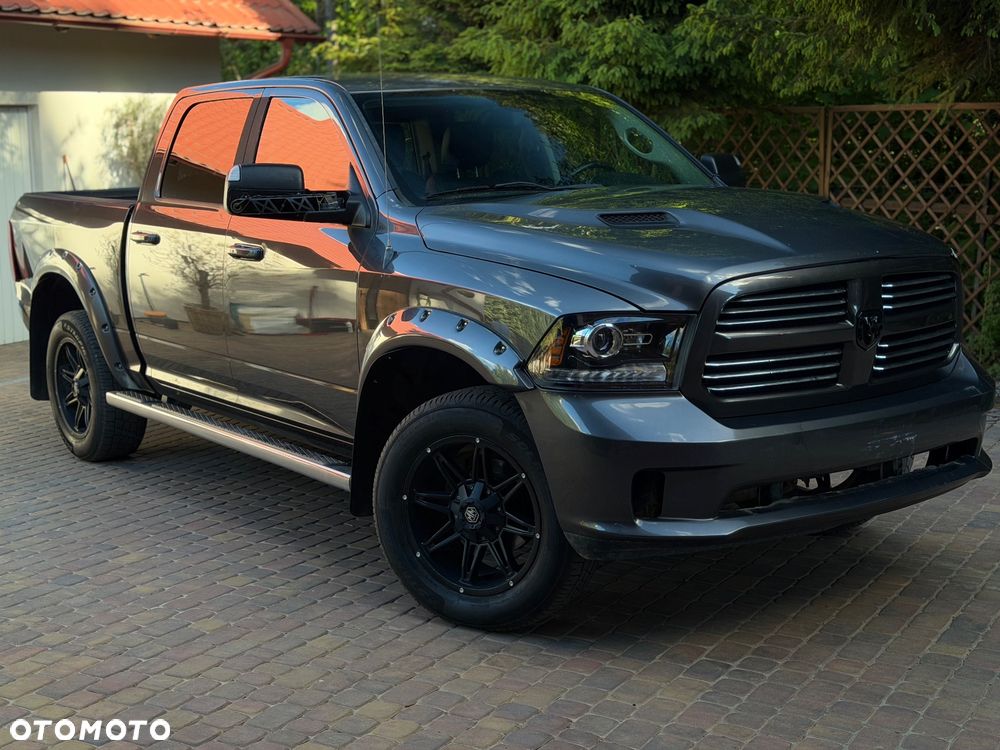 Dodge RAM - 1