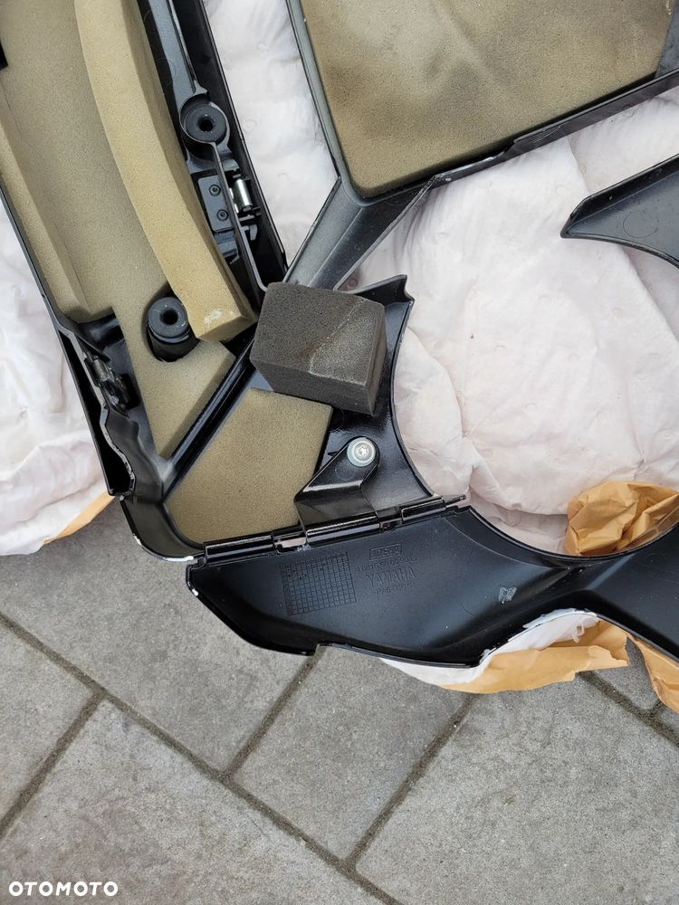 Owiewka, osłona lewa, bok, boczek lewy, wypełnienie owiewki lewe, kierunkowskaz lewy przód Yamaha FJR 1300 FJR1300 06-12 - 29