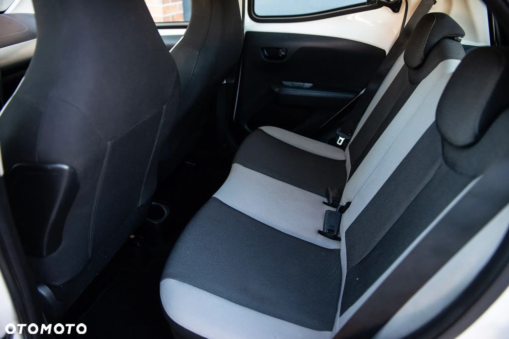 Toyota Aygo x-play Eco - 22