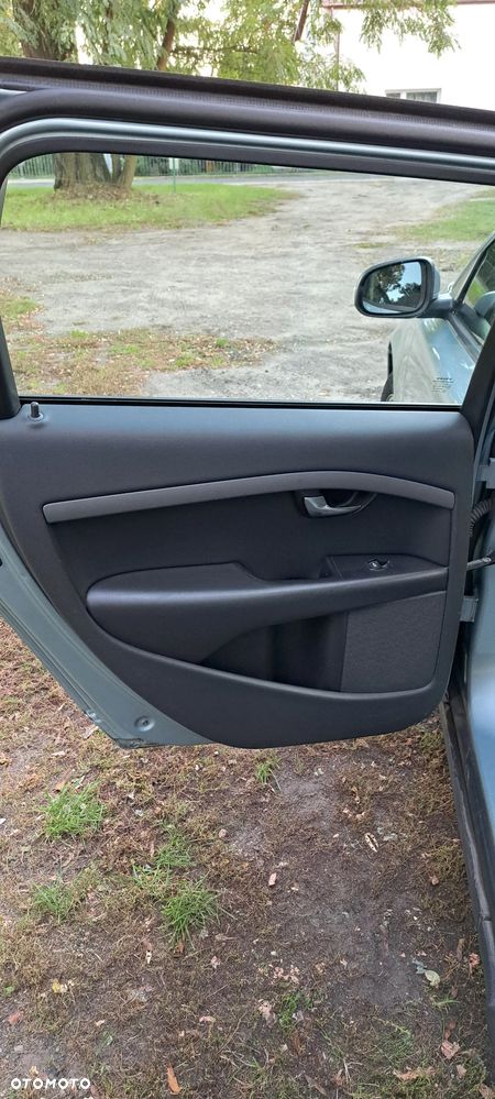 Volvo V70 2.0 Kinetic - 18