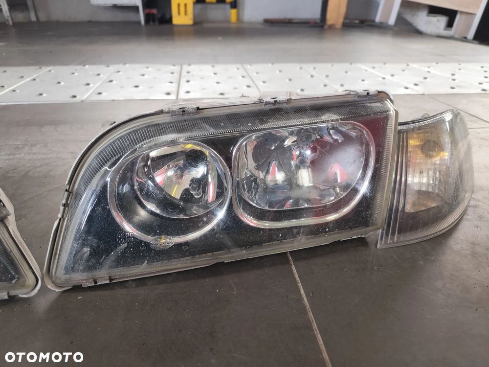 Volvo V40 S40 LIFT lampy przód i kierunki - 2