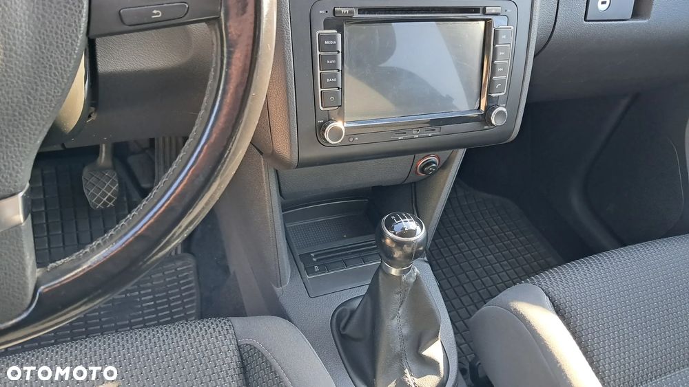Volkswagen Touran 1.6 TDI DPF Trendline Perfectline - 22