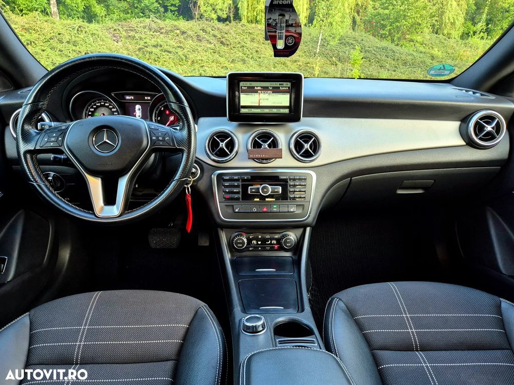 Mercedes-Benz CLA 220 CDI 7G-DCT AMG Line - 5