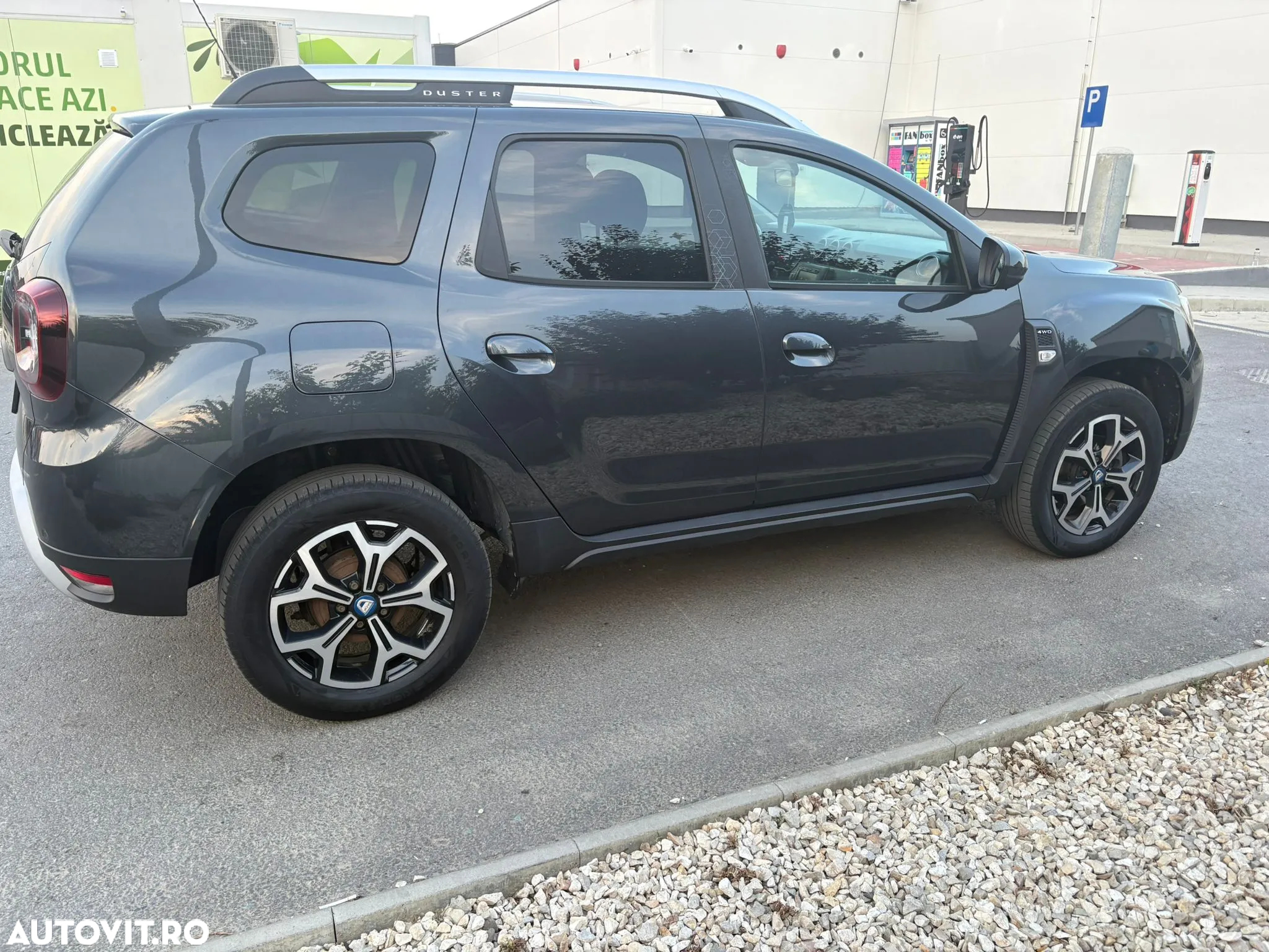 Dacia Duster 1.5 Blue dCi 4WD SL BlueLine - 4