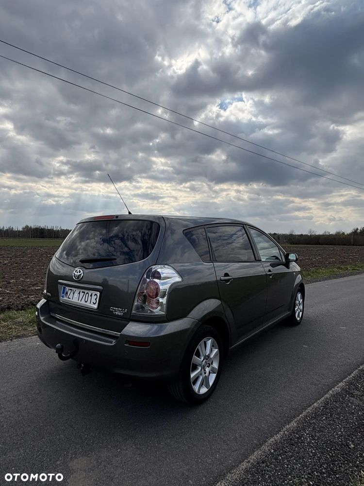 Toyota Corolla Verso 1.8 Sol - 3