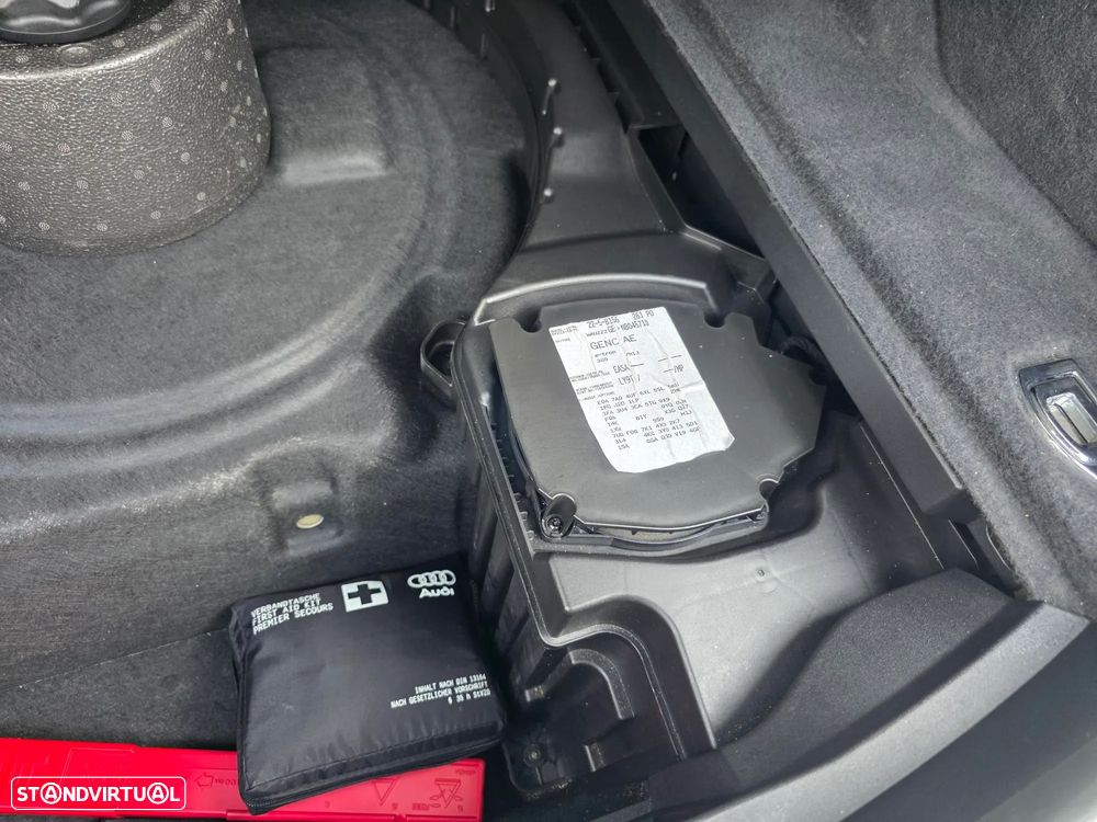 Audi e-tron 55 quattro S line - 34