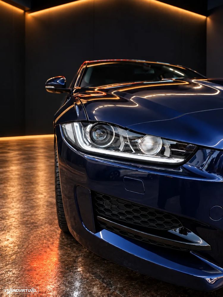 Jaguar XE - 7